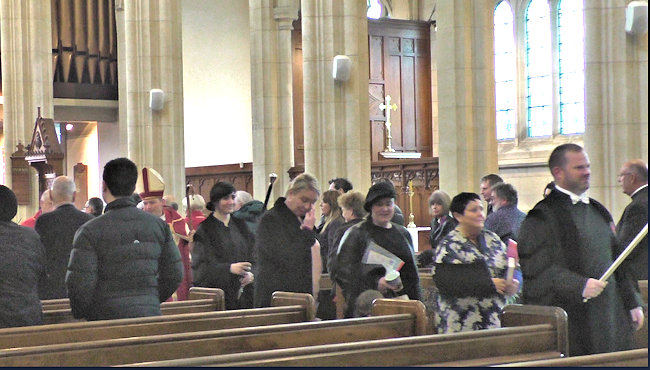  l-Brian's family leaves after the service.jpg 